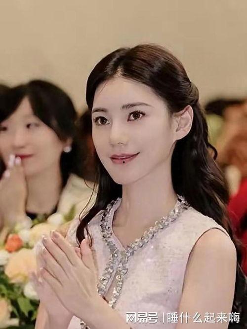 吃瓜豪门夫人爆料了,揭秘豪门背后的惊人真相