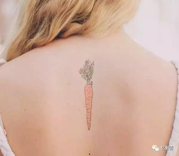 吃瓜爆料纹身女,揭秘娱乐圈不为人知的秘密
