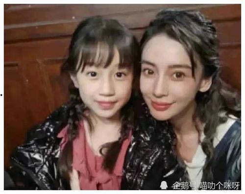 明星爆料吃瓜最新视频,揭秘娱乐圈幕后真相，吃瓜群众狂欢时刻！